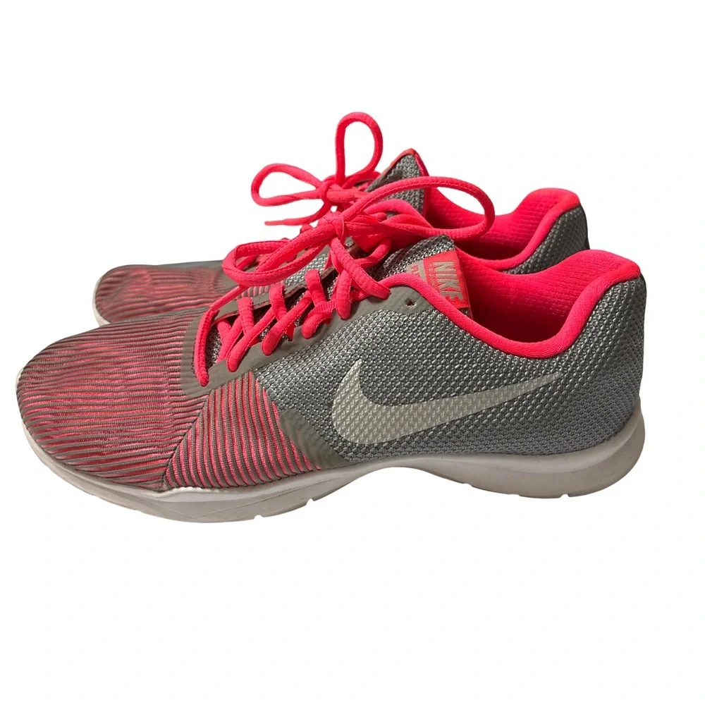 Nike Women's Athletic Shoes Gray and Pink Size 8.5